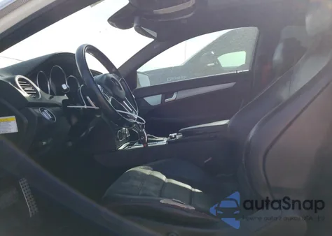 2013 Mercedes-Benz C 250 from USA, damaged, VIN WDDGJ4HB7DG011248